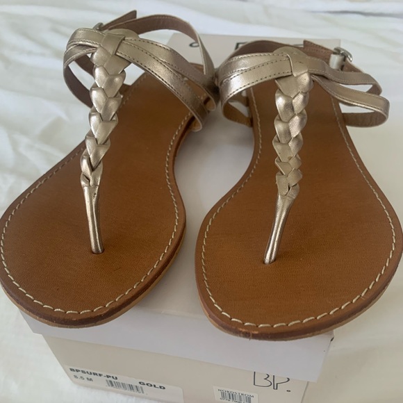 BP. Sandals - Picture 2 of 3